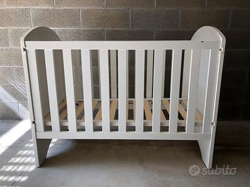 Lettino con sponda estraibile + materasso
