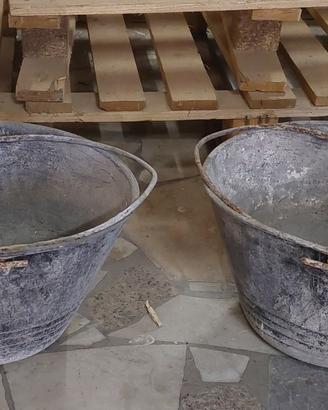 2 secchielli da muratore per impastare cemento