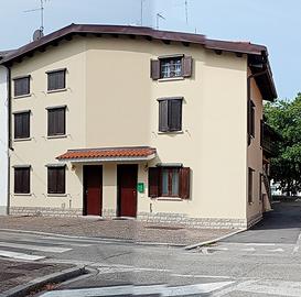 4226 casa bifamiliare in Via Tarcento