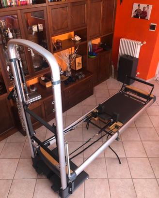 Reformer  PEAK PILATES SYSTEM
