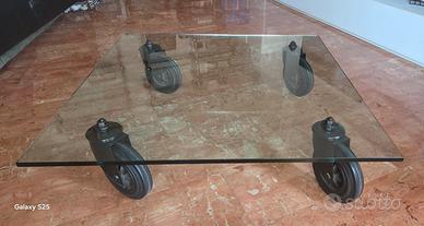 Tavolo Fontana Arte con ruote