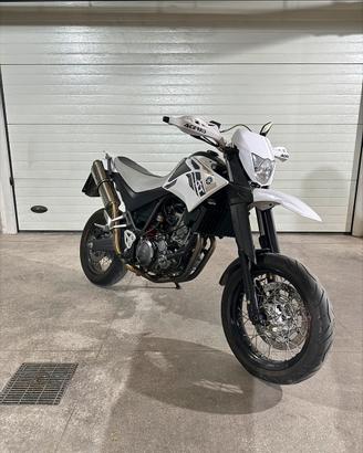 YAMAHA XT 660 MOTARD