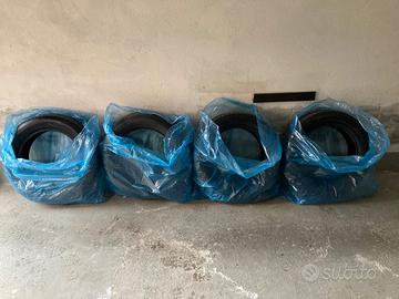 PNEUMATICI GOODYEAR NUOVI