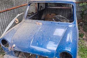 Morris Mini Classic anni 60 smontata motore+scocca