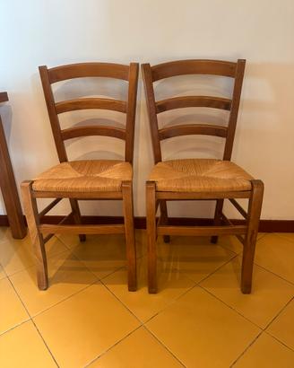 Sedie in noce con seduta in paglia