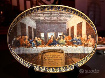 piatto da collezione con dipinto d'autore 