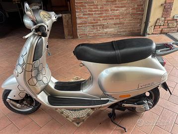 Vespa 125