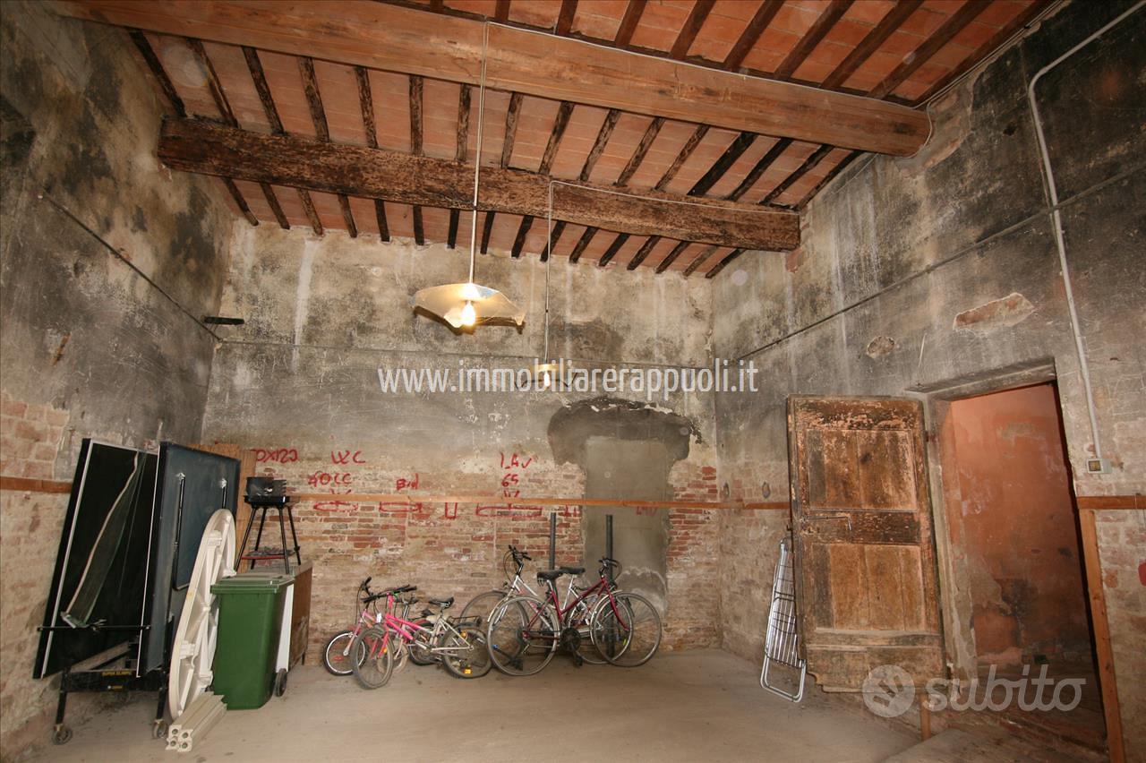 CL248 - Porzione di casale con annessi e giardino - Vista 5