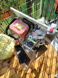 Taglia piastrelle Korman 600W.