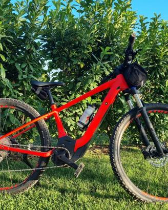 E-BIKE SPECIALIZED TURBO LEVO S + ACCESSORI