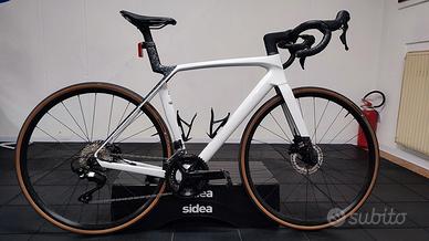 Bici da corsa Trek Madone 2025 tg.ML