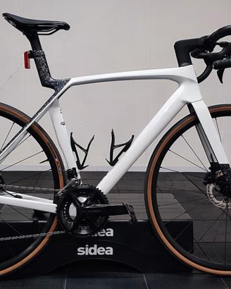 Bici da corsa Trek Madone 2025 tg.ML