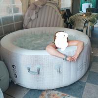 Piscina idromassaggio