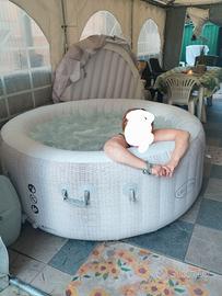 Piscina idromassaggio