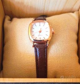 orologio da donna color oro e marrone