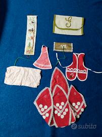 Lotto vintage oggetti misti ricamati a mano