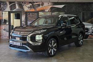 Mitsubishi Outlander DISPONIBILE IN VARIE COLORAZI