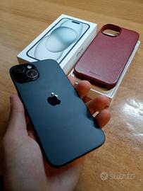 iPhone 15 nero usato 128gb batteria 84% cicli 666