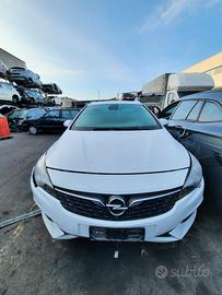 Ricambi Opel Astra Sports Tourer 1.5 Diesel