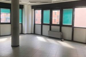 Immobile di 550 m² a Prato