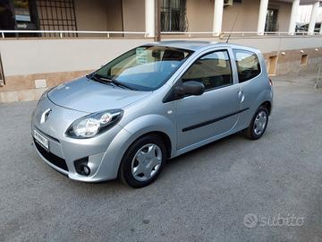 Renault Twingo 1.2 16V 75 Cv Dinamic