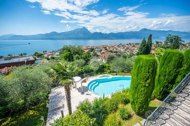 3 LOCALI A TORRI DEL BENACO