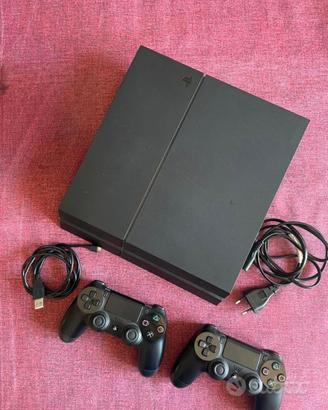 Playstation 4 + 2 Joystick + 11 Giochi