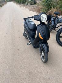 scooter elettrico z-tech