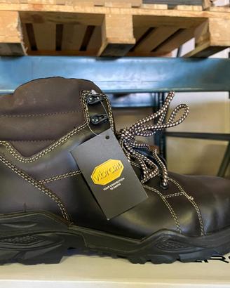 Scarpe antinfortunistiche