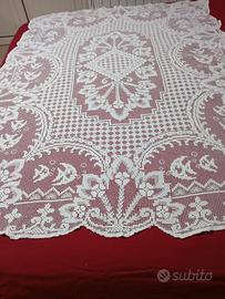 antica tovaglietta in fitet modano
