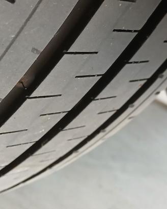 235/65 R16 CARICO NUOVE PRATICAMENTE VERO AFFAR 23