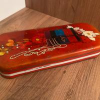 Scatola in latta vintge