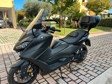 T MAX  560