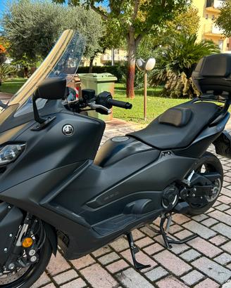 T MAX  560