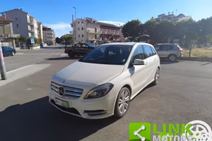 MERCEDES-BENZ B 200 blu efficiency