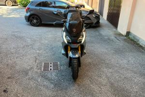 Scooter Peugeot xp 400 gt