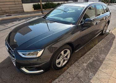 AUDI A4 Avant 35 2.0 Business Advanced 163cv 
