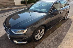 AUDI A4 Avant 35 2.0 Business Advanced 163cv 