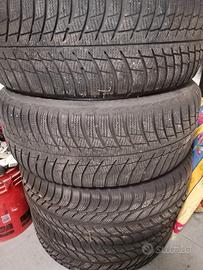 pneumatici Bridgestone 205 55 r16 e cerchio ferro