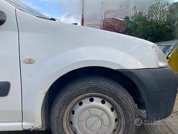 PARAFANGO ANTERIORE DESTRO DACIA Logan Pick Up Ser
