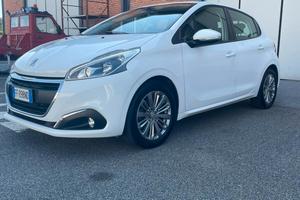 Peugeot 208 PureTech 82 5p. GPL Allure