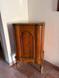 Radio d'epoca verticale FADA degli anni '20/'30