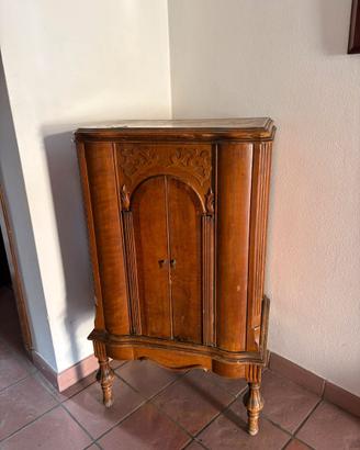 Radio d'epoca verticale FADA degli anni '20/'30