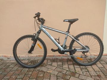 Mountain bike Rockrider 24