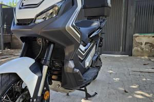 Honda - X-ADV 750 X-ADV 750 DCT Abs my18
