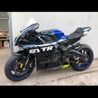 Yamaha r1 2021 uso pista