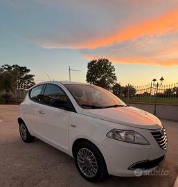 Lancia Ypsilon 1.2 69 CV GPL originale