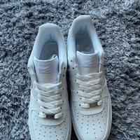 NEU Nike Air Force 1 weiß 43