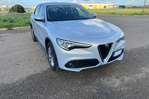 Alfa Romeo Stelvio 2.2 Turbodiesel 190cv RWD