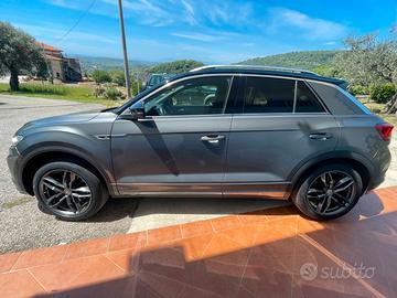 Volkswagen T-Roc / T roc 2.0 150 cv DSG R-Line
